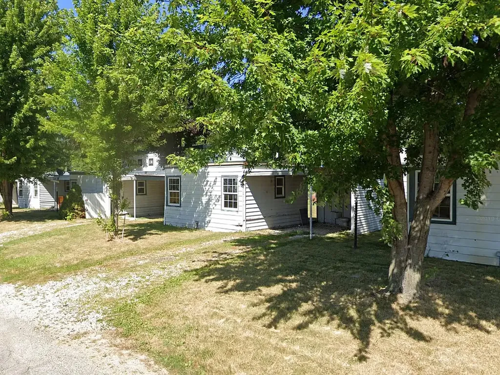 242 46TH Street Moline IL 61265