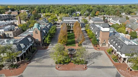 270 Majestic Oak Court Lake Forest IL 60045