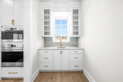 270 Majestic Oak Court Lake Forest IL 60045