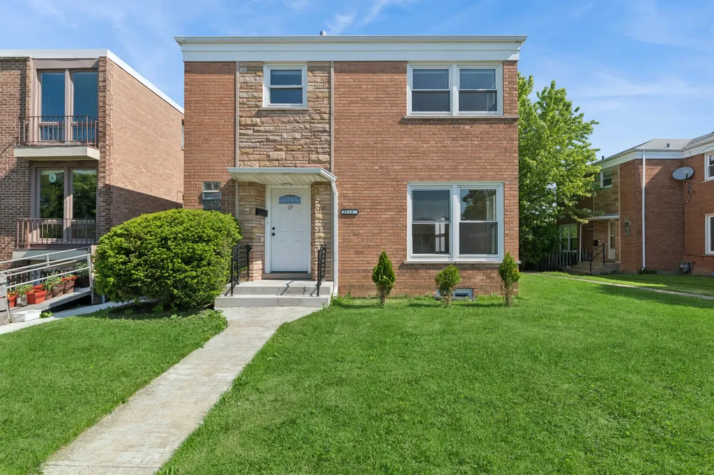 3518 West Main Street Skokie IL 60076