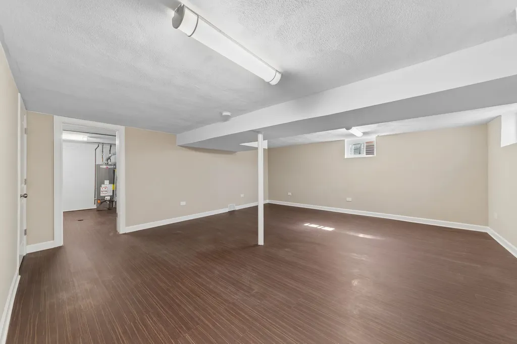 3518 West Main Street Skokie IL 60076