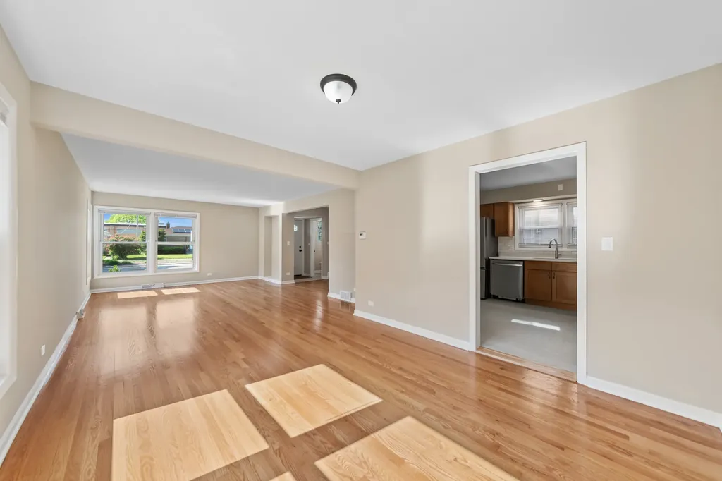 3518 West Main Street Skokie IL 60076