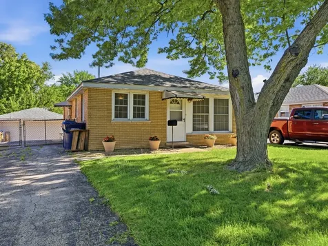 7433 West 114th Street Worth IL 60482