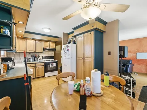 7433 West 114th Street Worth IL 60482