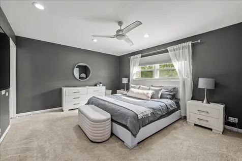 1958 Mccraren Road Highland Park IL 60035