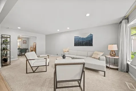 1958 Mccraren Road Highland Park IL 60035