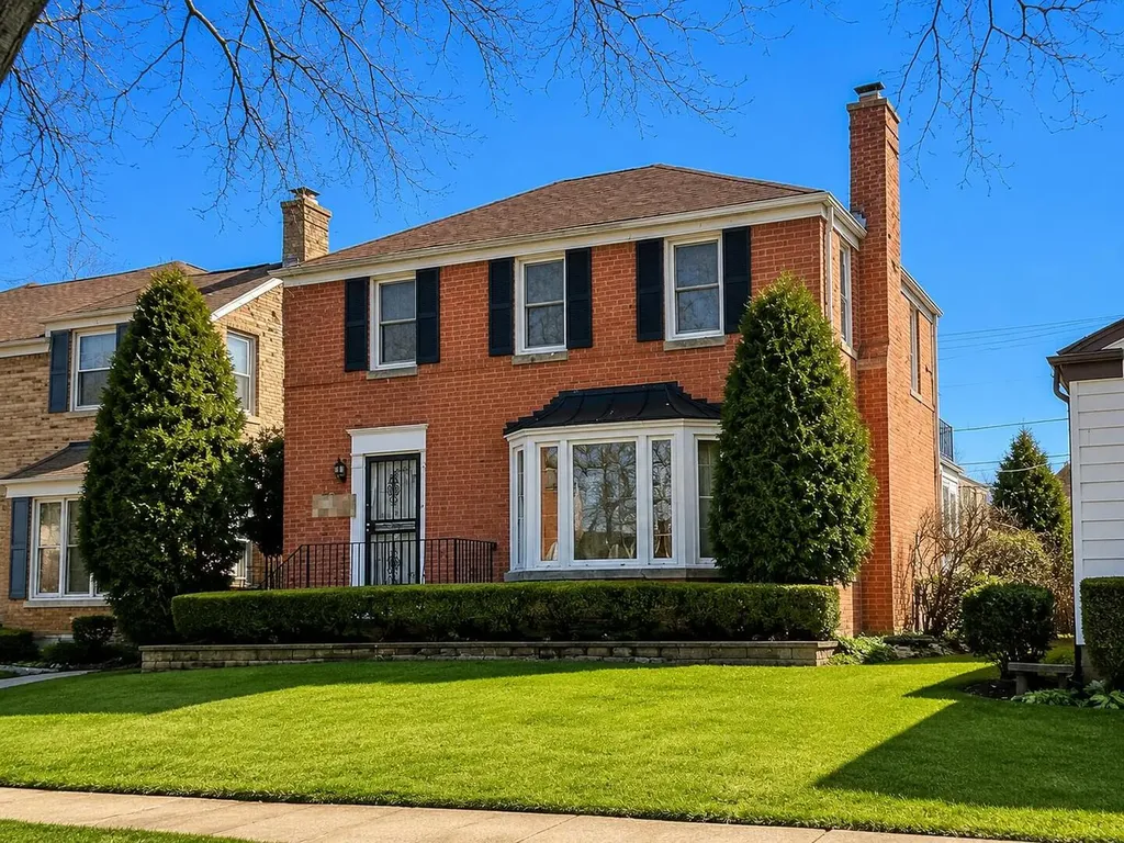 2951 West Jarlath Street Chicago IL 60645