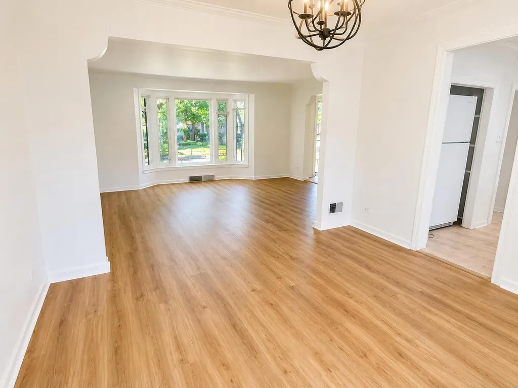 2951 West Jarlath Street Chicago IL 60645