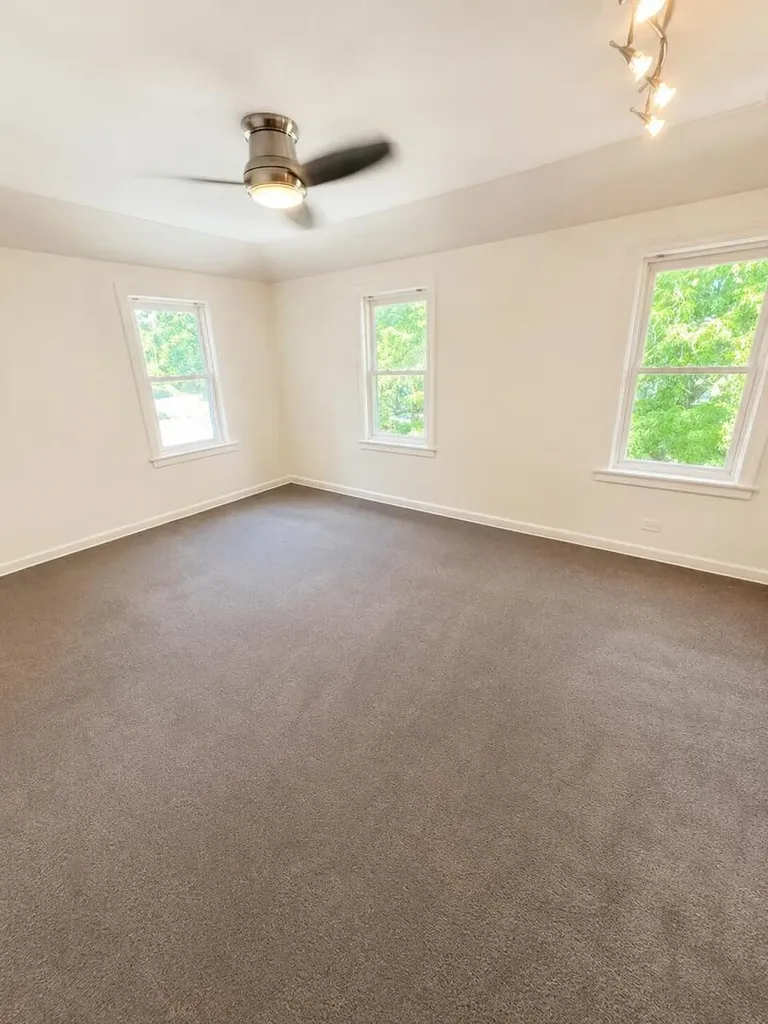 2951 West Jarlath Street Chicago IL 60645