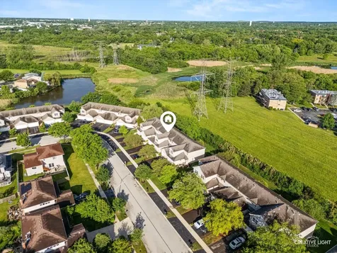 2158 West Adobe Drive Addison IL 60101