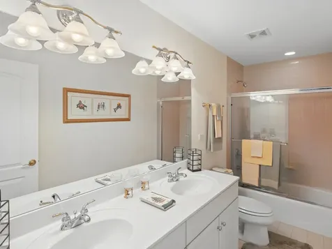 26 Country Lane Deer Park IL 60010