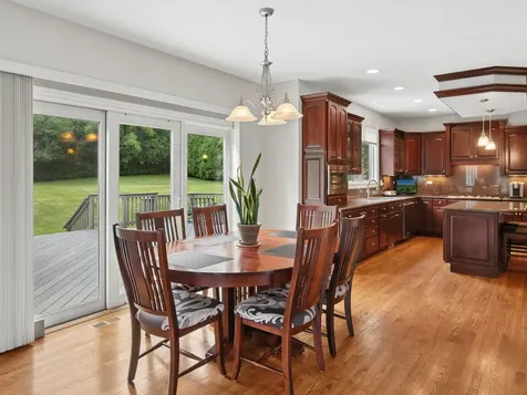 26 Country Lane Deer Park IL 60010
