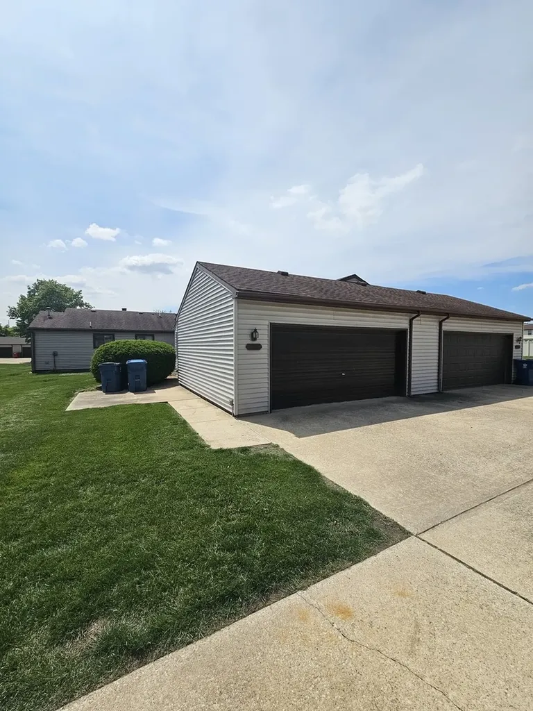 910 Pomona Drive Champaign IL 61822