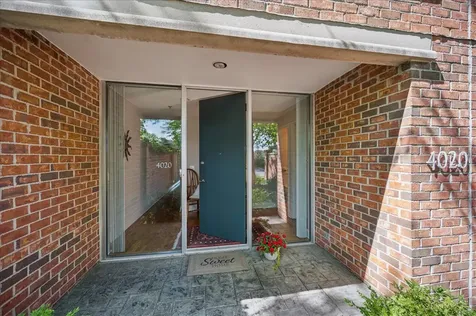 4020 Arbor Lane Northfield IL 60093