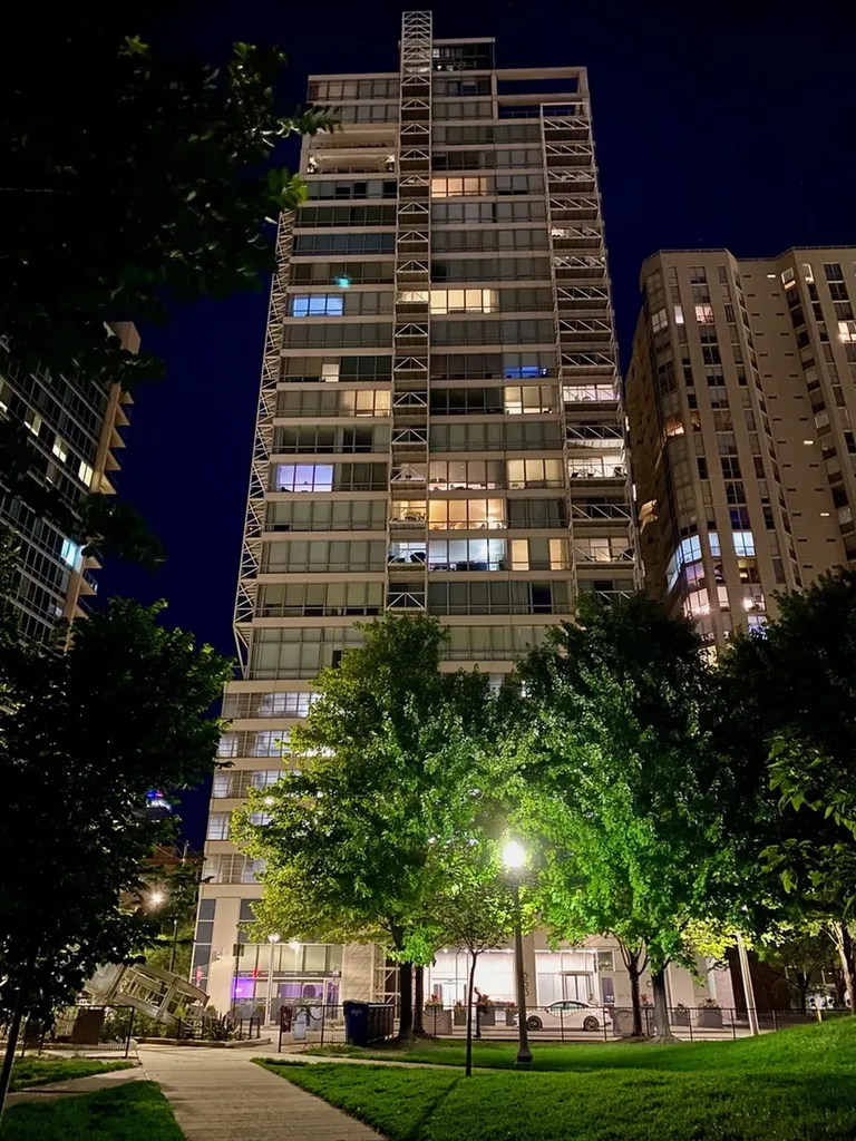 653 North Kingsbury Street Chicago IL 60654