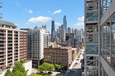 653 North Kingsbury Street Chicago IL 60654