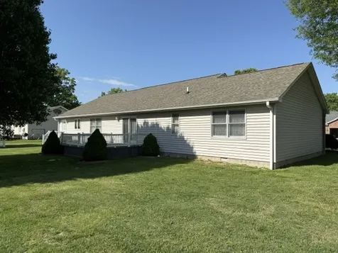1303 North Magnolia Drive Marion IL 62959