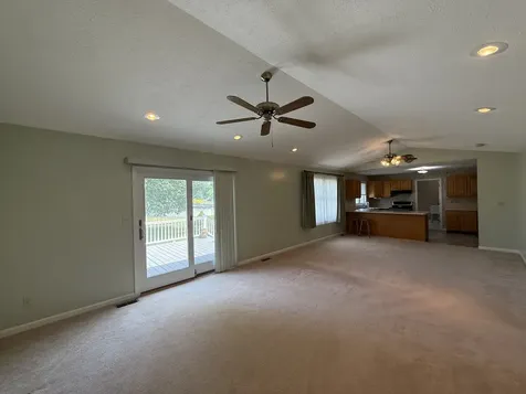1303 North Magnolia Drive Marion IL 62959