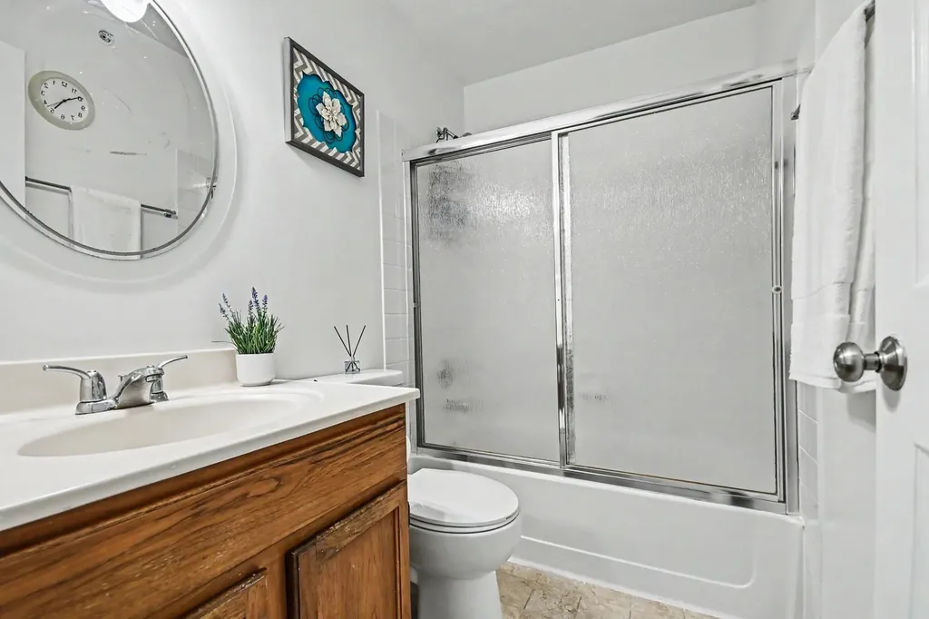 1149 East Cambria Lane Lombard IL 60148