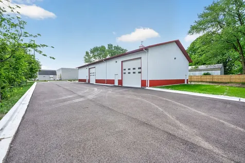355 North Sacramento Street Sycamore IL 60178