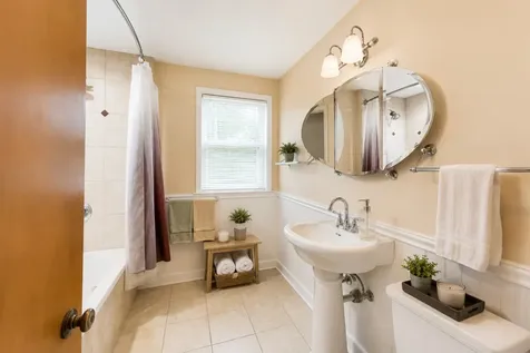 302 South Boulevard Evanston IL 60202
