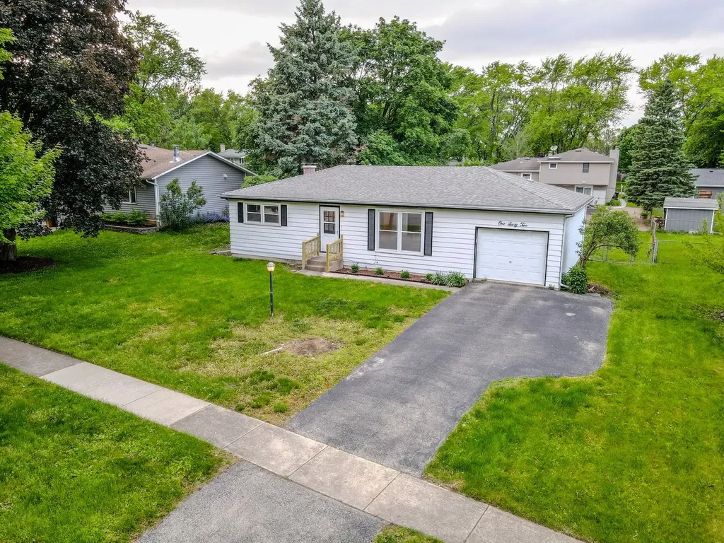 30W162 Claymore Lane Naperville IL 60563