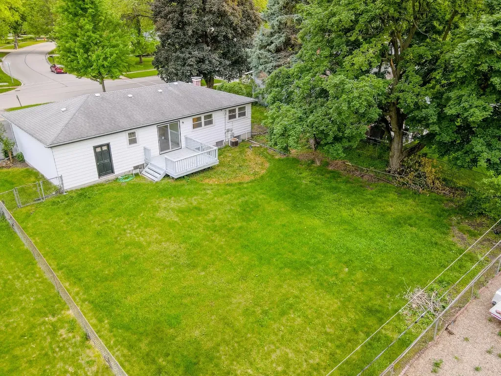 30W162 Claymore Lane Naperville IL 60563
