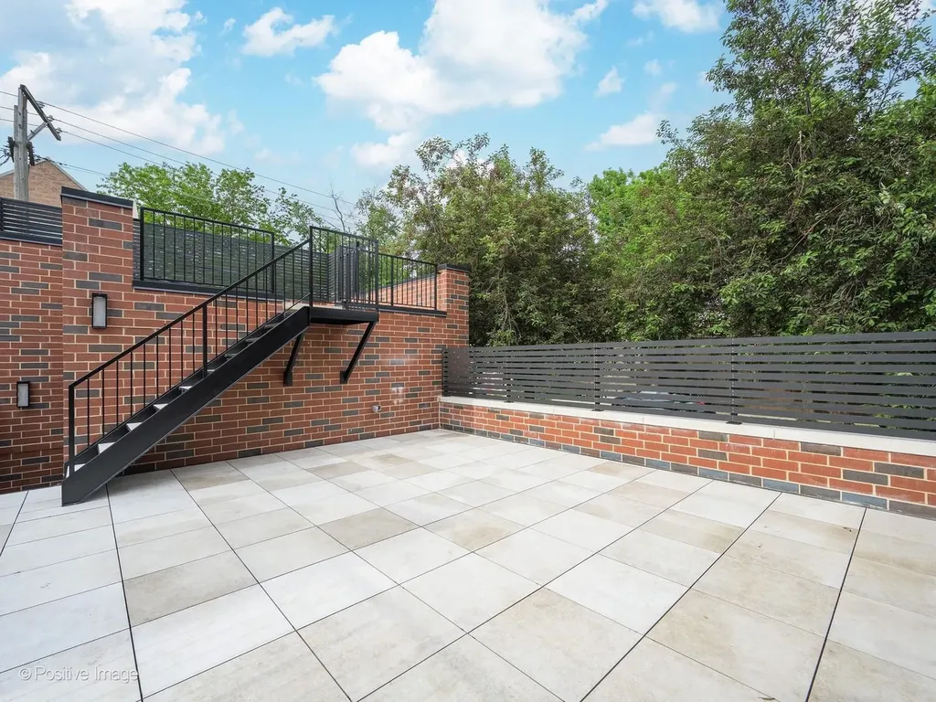 1900 West Cortland Street Chicago IL 60622