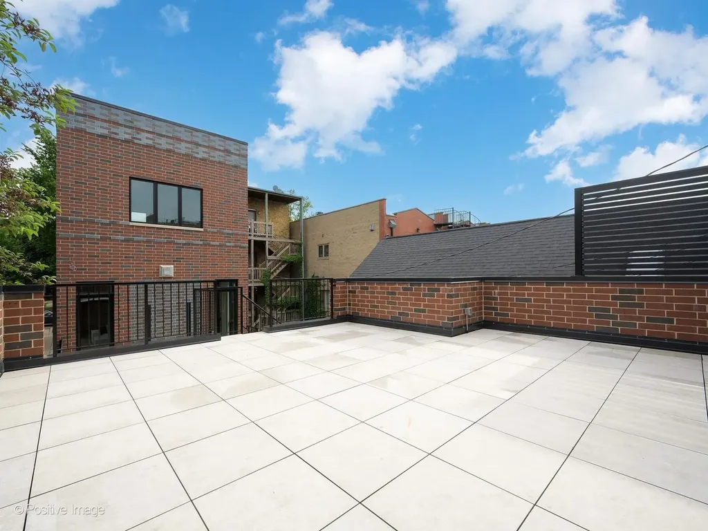 1900 West Cortland Street Chicago IL 60622