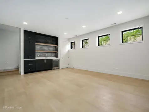 1900 West Cortland Street Chicago IL 60622