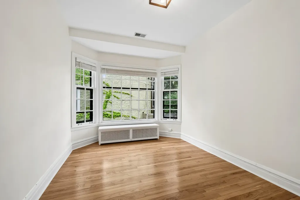 4426 North Francisco Avenue Chicago IL 60625
