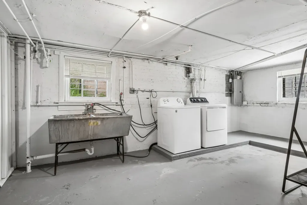 4426 North Francisco Avenue Chicago IL 60625