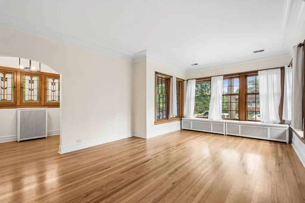 4426 North Francisco Avenue Chicago IL 60625