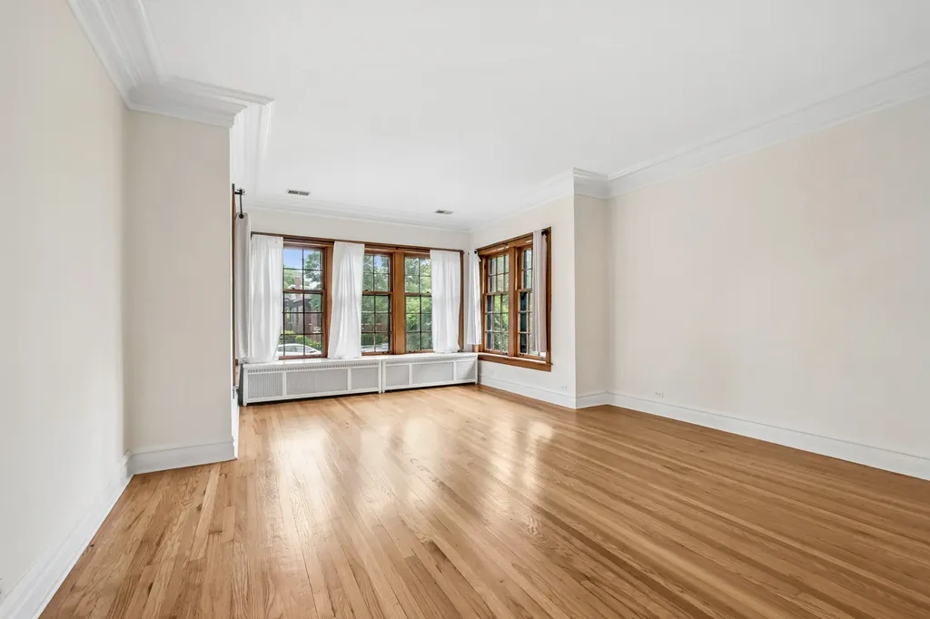 4426 North Francisco Avenue Chicago IL 60625