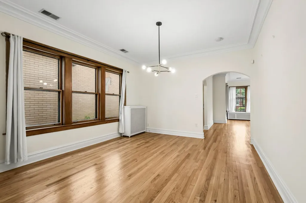4426 North Francisco Avenue Chicago IL 60625