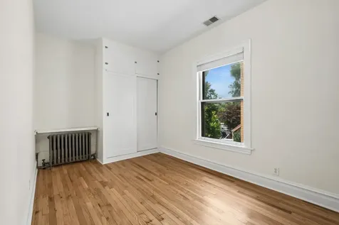 4426 North Francisco Avenue Chicago IL 60625