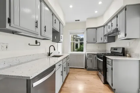 4426 North Francisco Avenue Chicago IL 60625