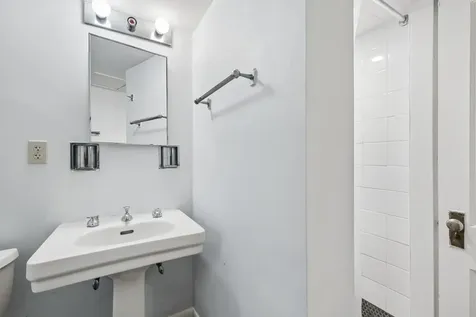 4426 North Francisco Avenue Chicago IL 60625
