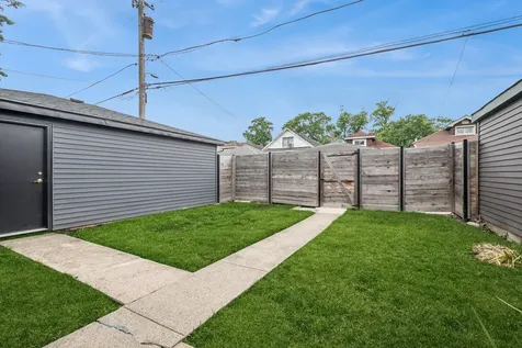 4426 North Francisco Avenue Chicago IL 60625