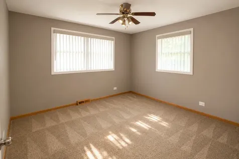 17649 65TH Avenue Tinley Park IL 60477