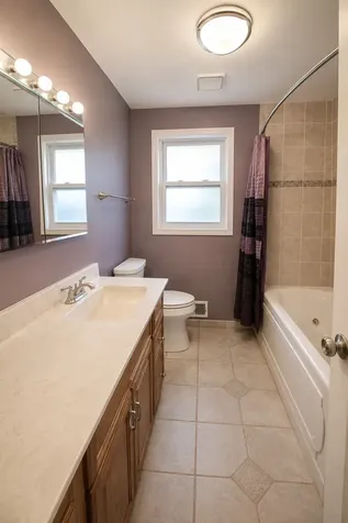 17649 65TH Avenue Tinley Park IL 60477