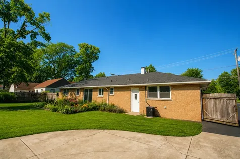 17649 65TH Avenue Tinley Park IL 60477