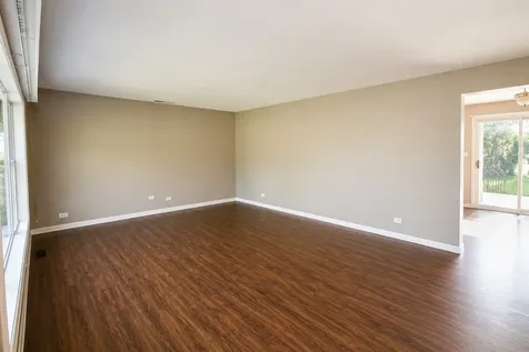 17649 65TH Avenue Tinley Park IL 60477