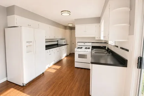 17649 65TH Avenue Tinley Park IL 60477