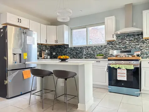 8630 South Bishop Street Chicago IL 60620