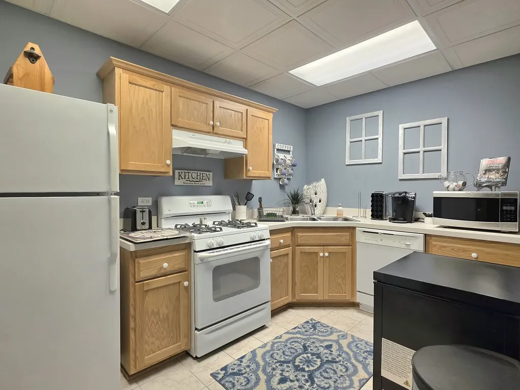1930 Tessington Court New Lenox IL 60451