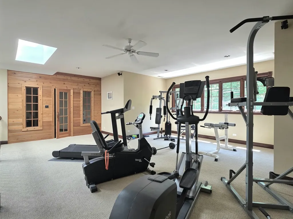 1930 Tessington Court New Lenox IL 60451