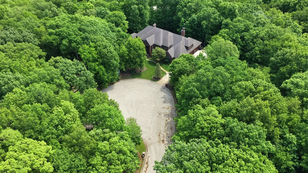1930 Tessington Court New Lenox IL 60451