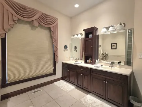 1930 Tessington Court New Lenox IL 60451