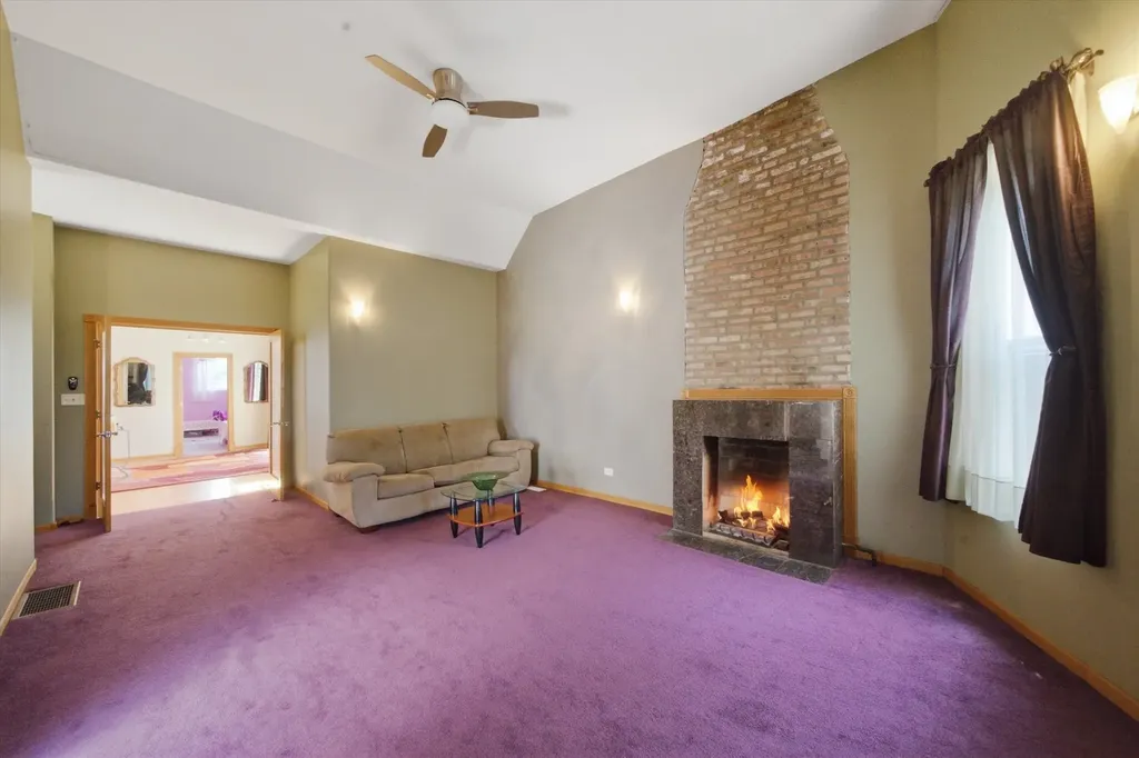 4507 South Prairie Avenue Chicago IL 60653